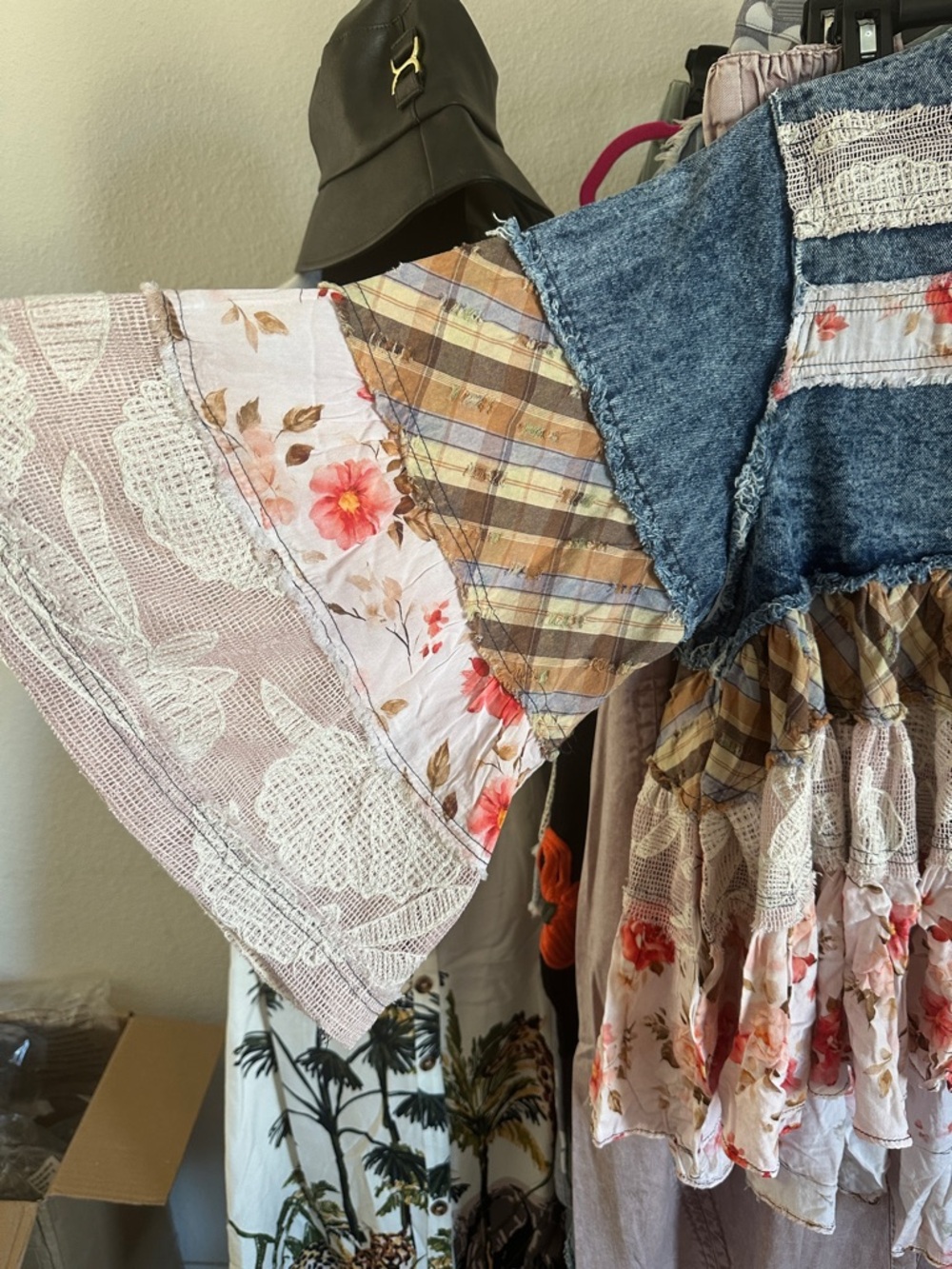 RUFFLE HOODED LACE DENIM FLANNEL AND PRINT MIX JACKET - Picture 4 of 4
